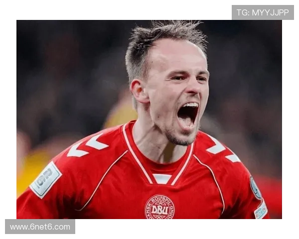 瑞典中场波兰多年轻松偷听